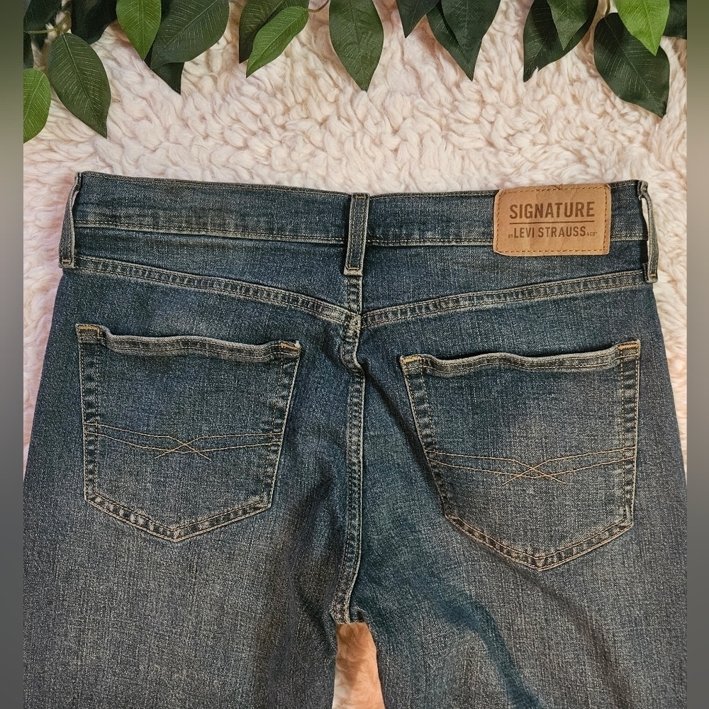 Levi Strauss Signature Straight Leg Mid Wash Jeans - Picture 4 of 7